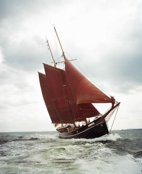 Bild vergr&ouml;&szlig;ern: Atalanta in See