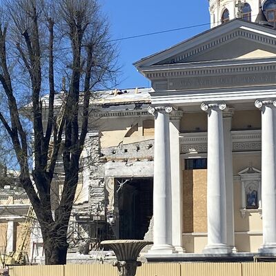 Bild vergr&ouml;&szlig;ern: Beschädigte_Kirche_Odessa