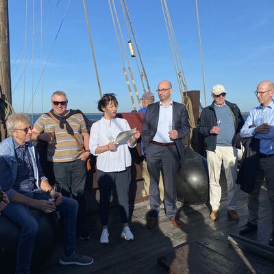 Bild vergr&ouml;&szlig;ern: Begrüßung_Kogge