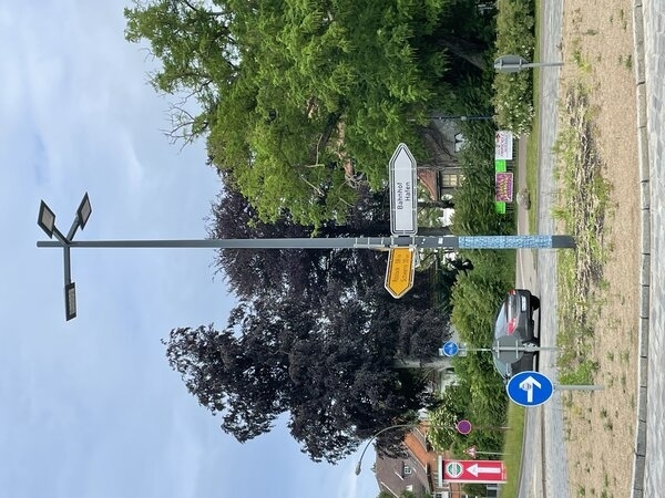 Bild vergr&ouml;&szlig;ern: Kreisverkehr