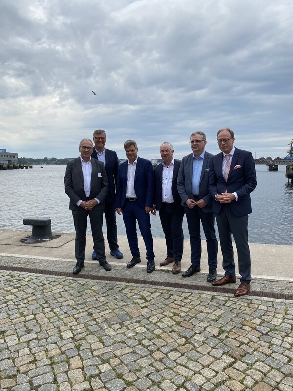 Bild vergr&ouml;&szlig;ern: Besuch Robert Habeck in Wismar