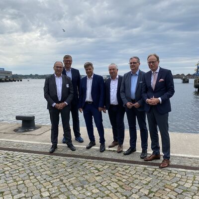 Bild vergr&ouml;&szlig;ern: Besuch Robert Habeck in Wismar