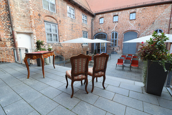 Bild vergr&ouml;&szlig;ern: Trauungen im Schabbell-Hof