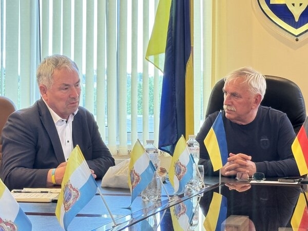 Bild vergr&ouml;&szlig;ern: Bürgermeister Beyer in Tschornomorsk