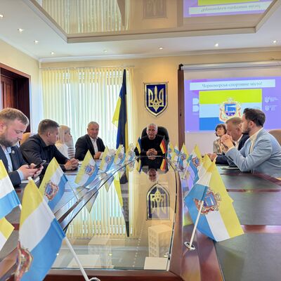 Bild vergr&ouml;&szlig;ern: Bürgermeister Beyer in Tschornomorsk