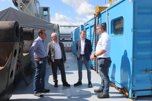 Bild vergr&ouml;&szlig;ern: TKMS_Kiel (1)