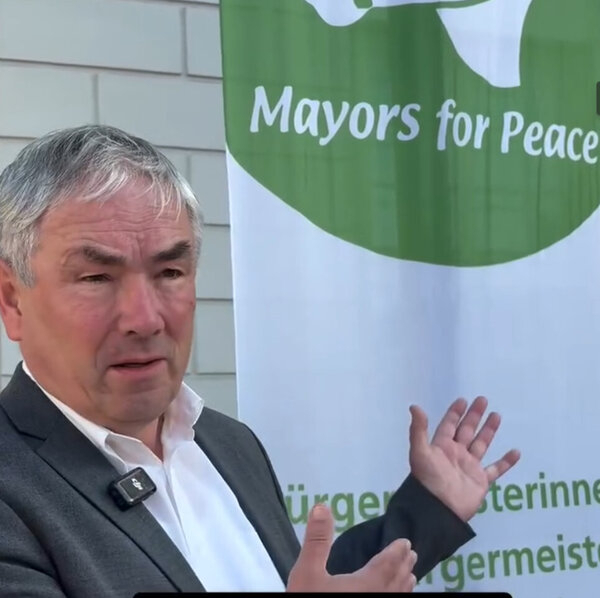 Bild vergr&ouml;&szlig;ern: Flaggentag Mayors for Peace