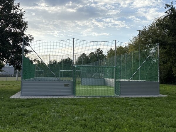 Bild vergr&ouml;&szlig;ern: Mini-Fußballspielfeld am Kagenmarkt