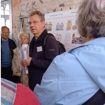 Bild vergr&ouml;&szlig;ern: Führung Dankwartstraße31/Papenstraße 2a