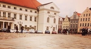 Bild vergr&ouml;&szlig;ern: Rathaus - Stadtleben