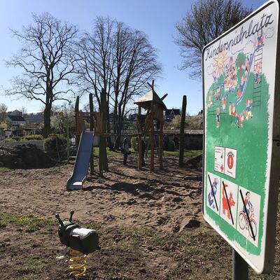 Bild vergr&ouml;&szlig;ern: Spielplatz "Gärtnern am Wiesenweg"