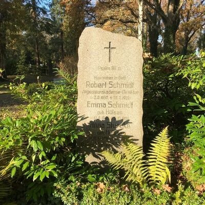 Bild vergr&ouml;&szlig;ern: Friedhof Wismar,  Feld C/72 E-H, Grabstätte Familie Robert Schmidt