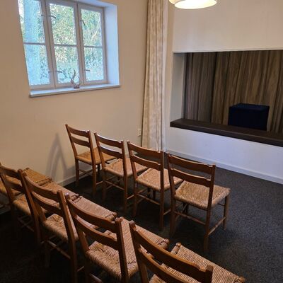 Bild vergr&ouml;&szlig;ern: Abschiedsraum 10 Personen