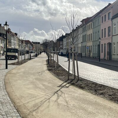 Bild vergr&ouml;&szlig;ern: Freifläche Claus-Jesup-Straße