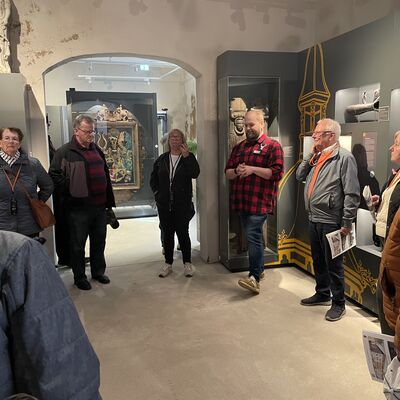 Bild vergr&ouml;&szlig;ern: Gäste aus Schweden im Museum Schabbell