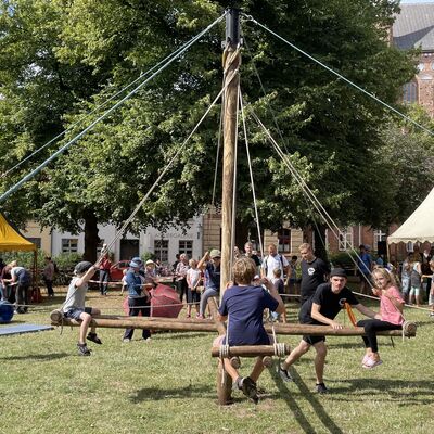 Bild vergr&ouml;&szlig;ern: Kinderschwedenfest
