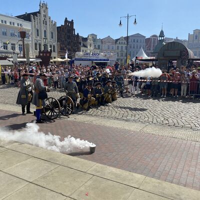 Bild vergr&ouml;&szlig;ern: Abzug_Truppen_Schwedenfest_2023