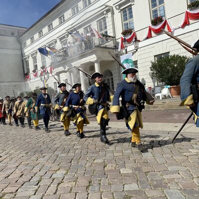 Bild vergr&ouml;&szlig;ern: Abzug_Truppen_Schwedenfest_2023
