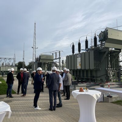 Bild vergr&ouml;&szlig;ern: Am 28. September 2023 wurde das Umspannwerk Haffeld-Süd in Betrieb genommen.