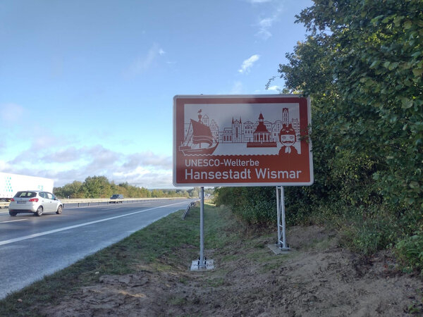 Bild vergr&ouml;&szlig;ern: Unterrichtungstafel