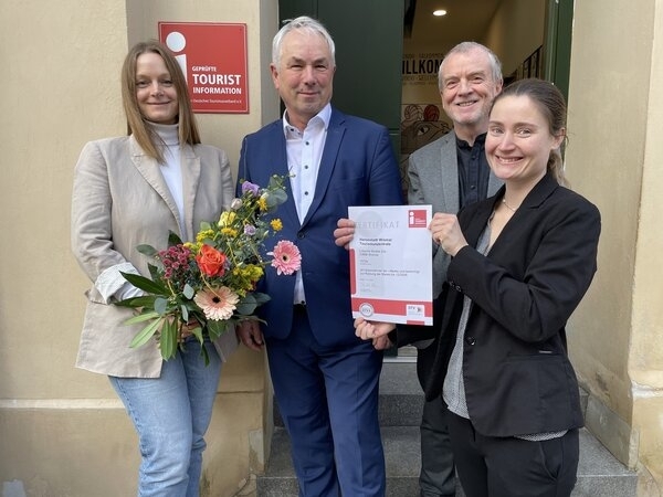 Bild vergr&ouml;&szlig;ern: i-Marke Tourist-Information