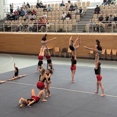 Bild vergr&ouml;&szlig;ern: In der Stadthalle.