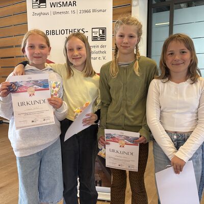 Bild vergr&ouml;&szlig;ern: Frieda Uebel, Ida Johanna Blüthmann, Matilda Olsen und Marie Moritz (v.l.).