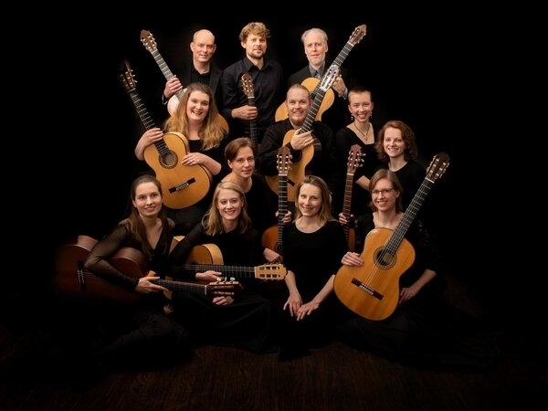 Bild vergr&ouml;&szlig;ern: Carl Maria von Weber Gitarrenorchester