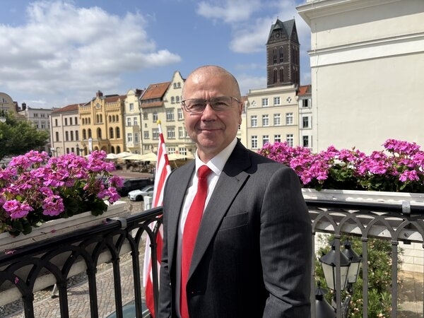 Bild vergr&ouml;&szlig;ern: Bürgermeister Frank Junge