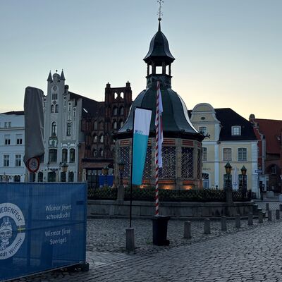 Bild vergr&ouml;&szlig;ern: Noch herrscht Ruhe auf dem Marktplatz.