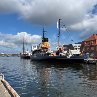 Bild vergr&ouml;&szlig;ern: Dampfeisbrecher Stettin