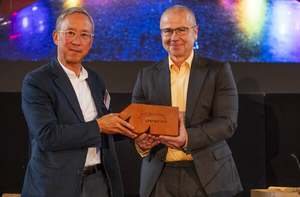Bild vergr&ouml;&szlig;ern: Wang und Junge