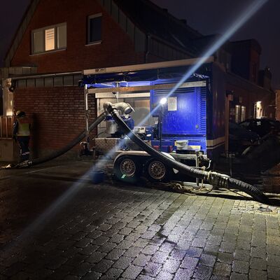Bild vergr&ouml;&szlig;ern: Pumpe in Betrieb