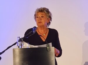 Bild vergr&ouml;&szlig;ern: Beate M. Kunze bei ihrem 20jährigen Bühnenjubiläum im Zeughaus