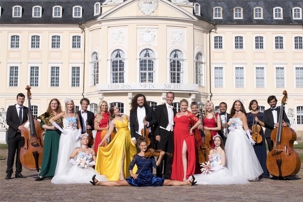 Bild vergr&ouml;&szlig;ern: Die große Johann Strauss Revue